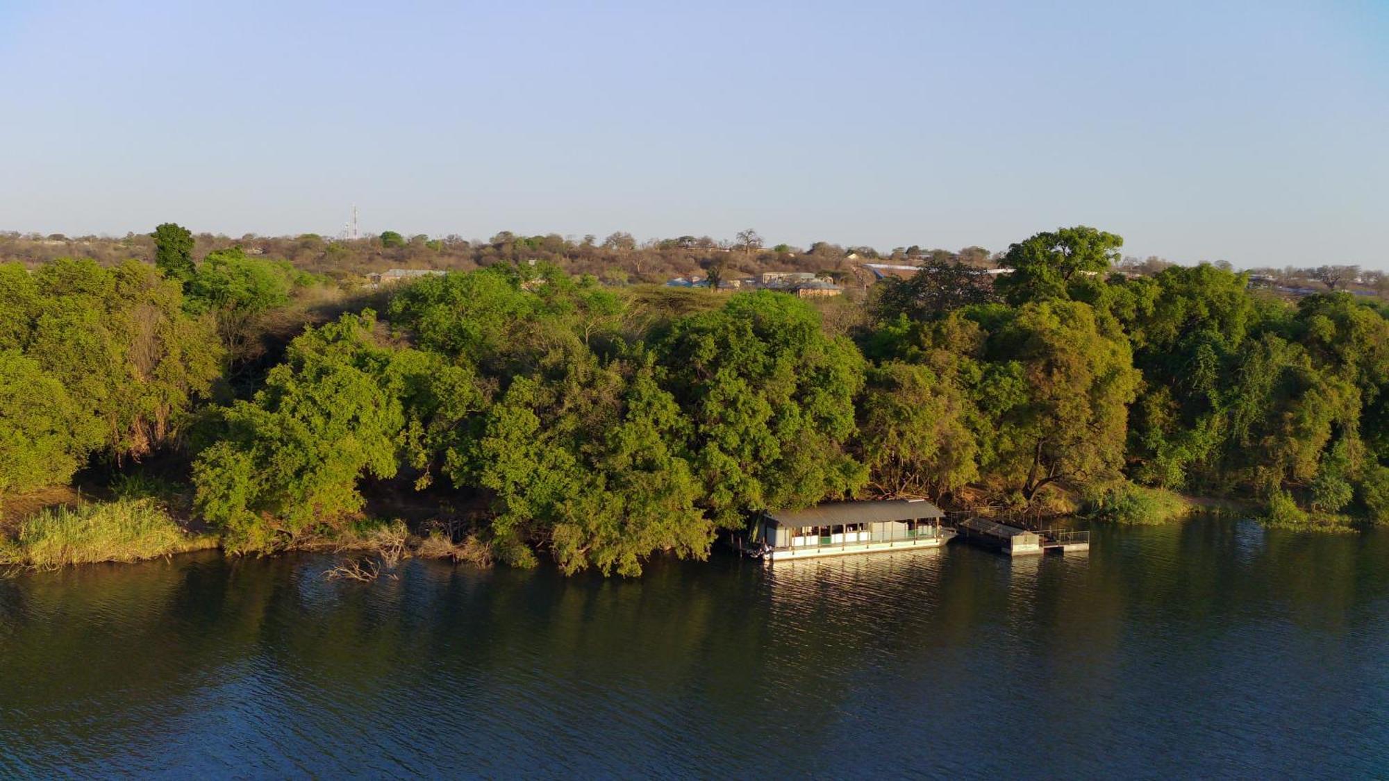 Chobe House Villa And Chalets Kasane Exterior foto