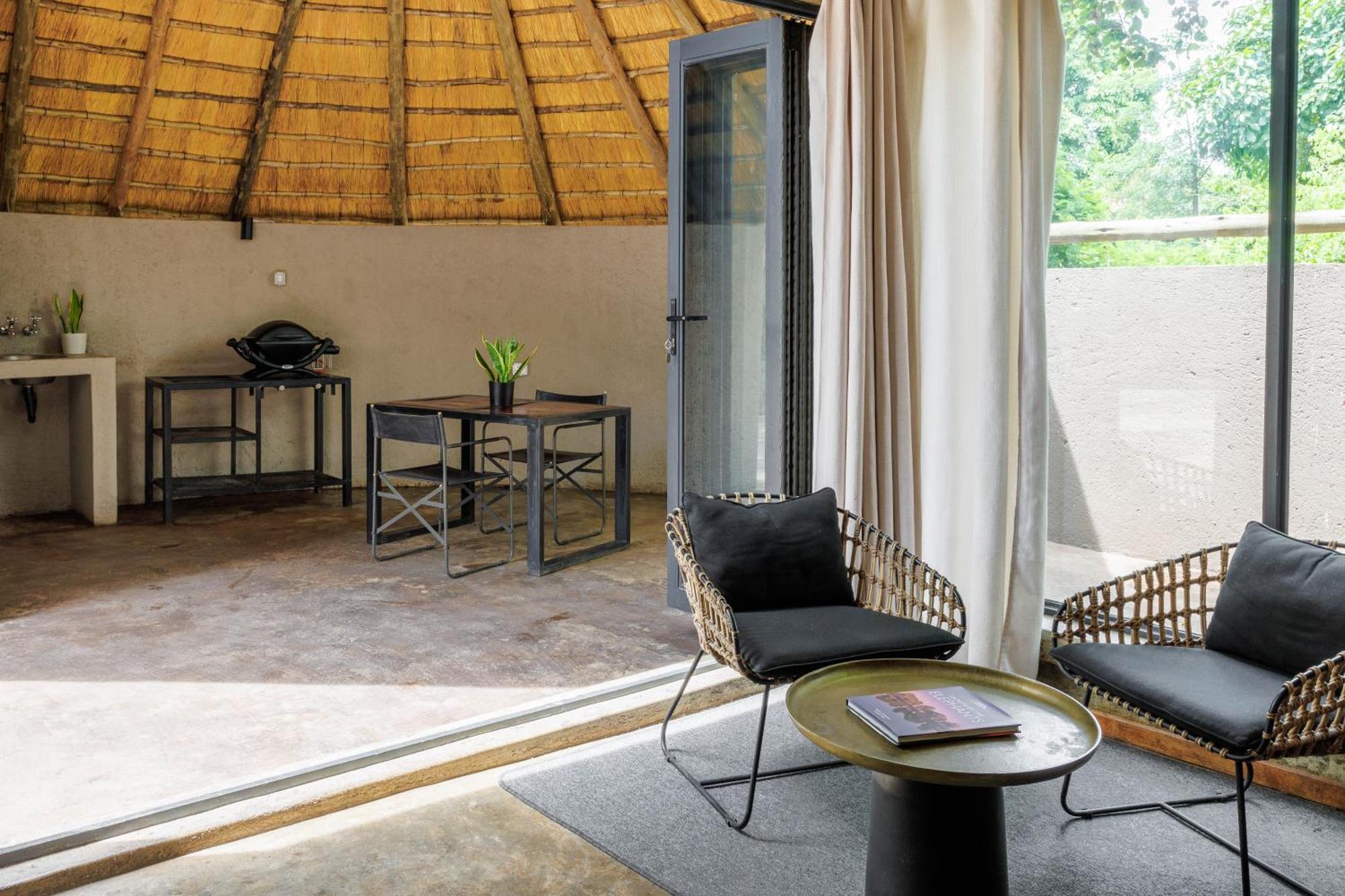Chobe House Villa And Chalets Kasane Exterior foto